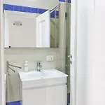 Golden Apartment *